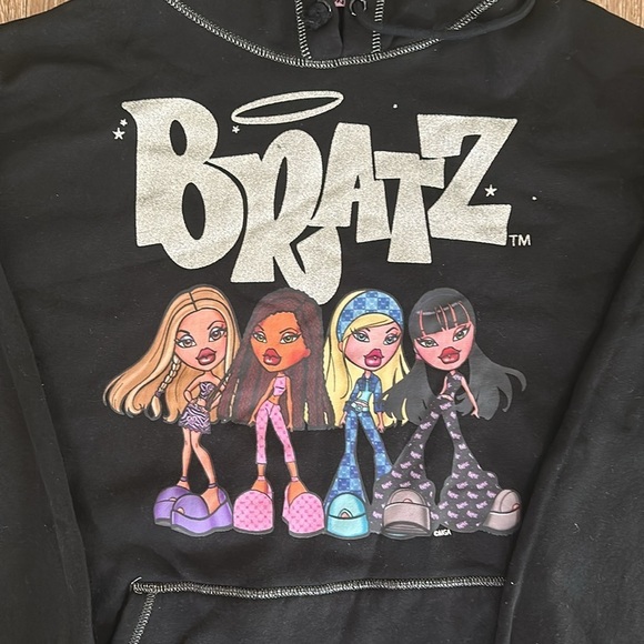 BRATZ DOLLS KILL HOODIE - Picture 2 of 3